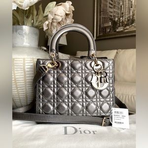 CHRISTIAN DIOR
Metallic Calfskin Cannage Medium Lady Dior
Gunmetal Grey